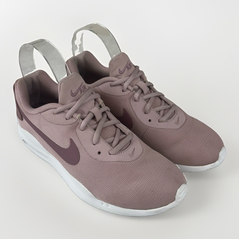 Nike Air Max Oketo Womens Size 7 Plum Dust Pink Running Shoes AQ2231-500